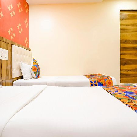 Fabexpress Sarah Gold - Nr Nesco Exhibition Center Hotel Mumbai Bagian luar foto