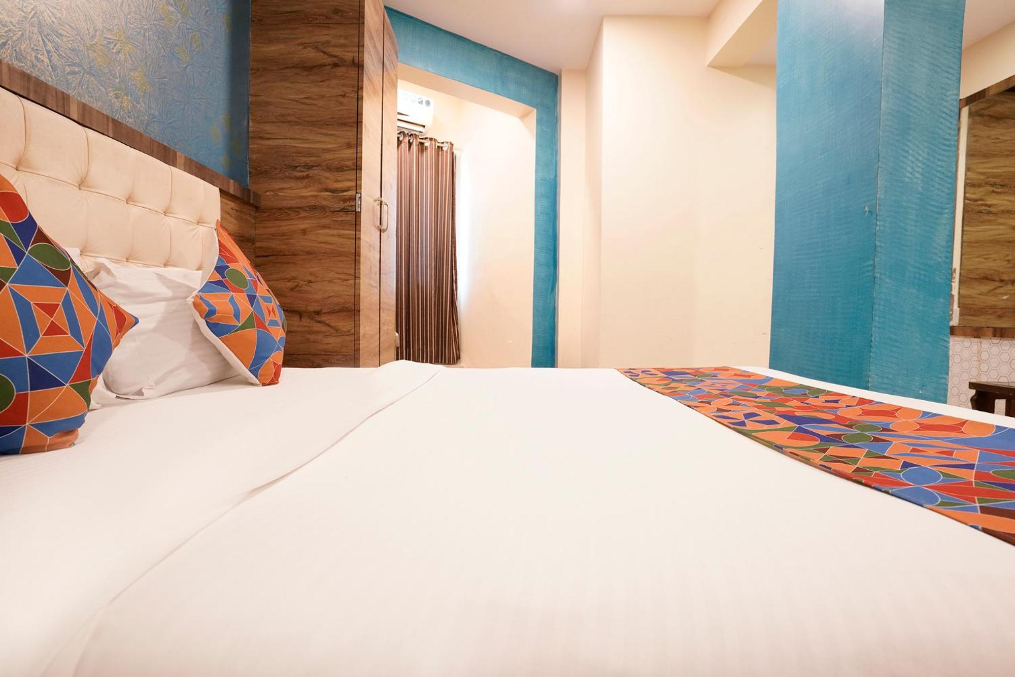 Fabexpress Sarah Gold - Nr Nesco Exhibition Center Hotel Mumbai Bagian luar foto