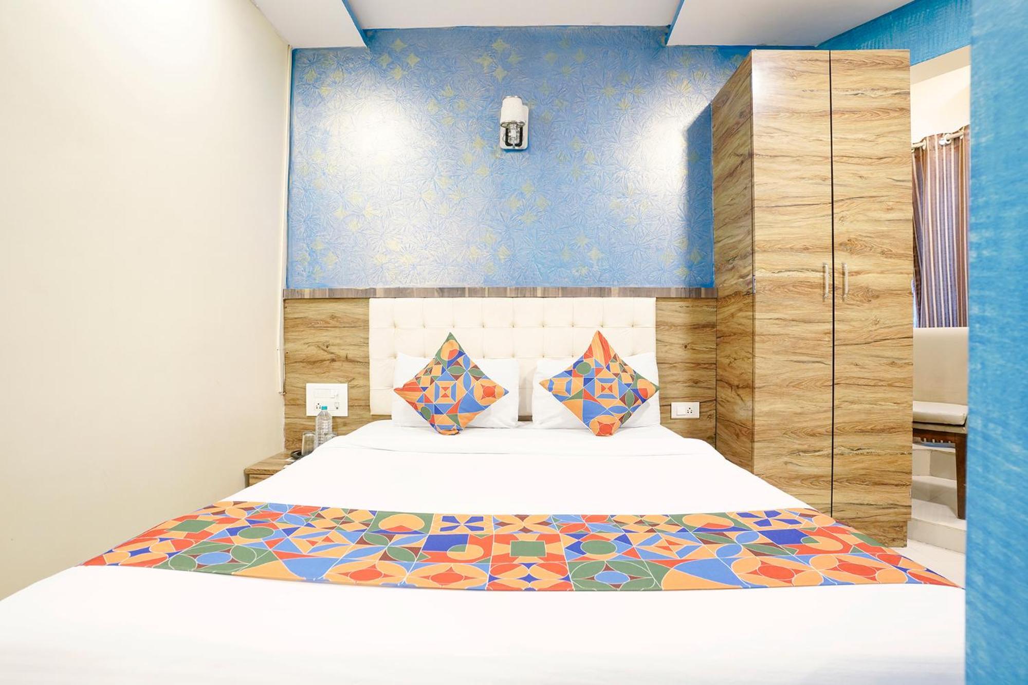 Fabexpress Sarah Gold - Nr Nesco Exhibition Center Hotel Mumbai Bagian luar foto