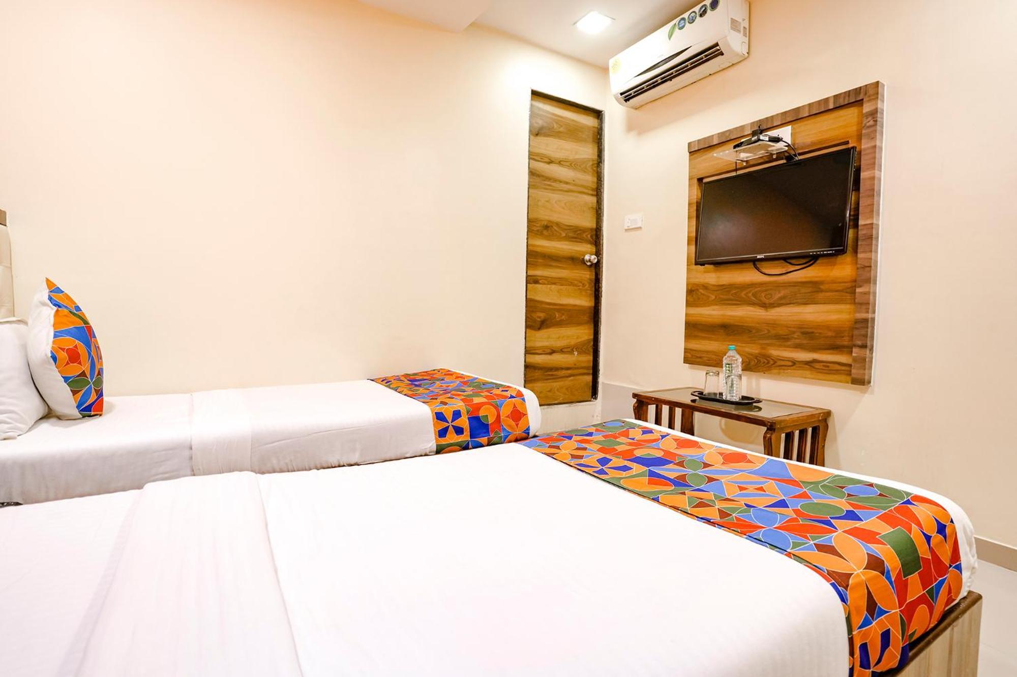 Fabexpress Sarah Gold - Nr Nesco Exhibition Center Hotel Mumbai Bagian luar foto