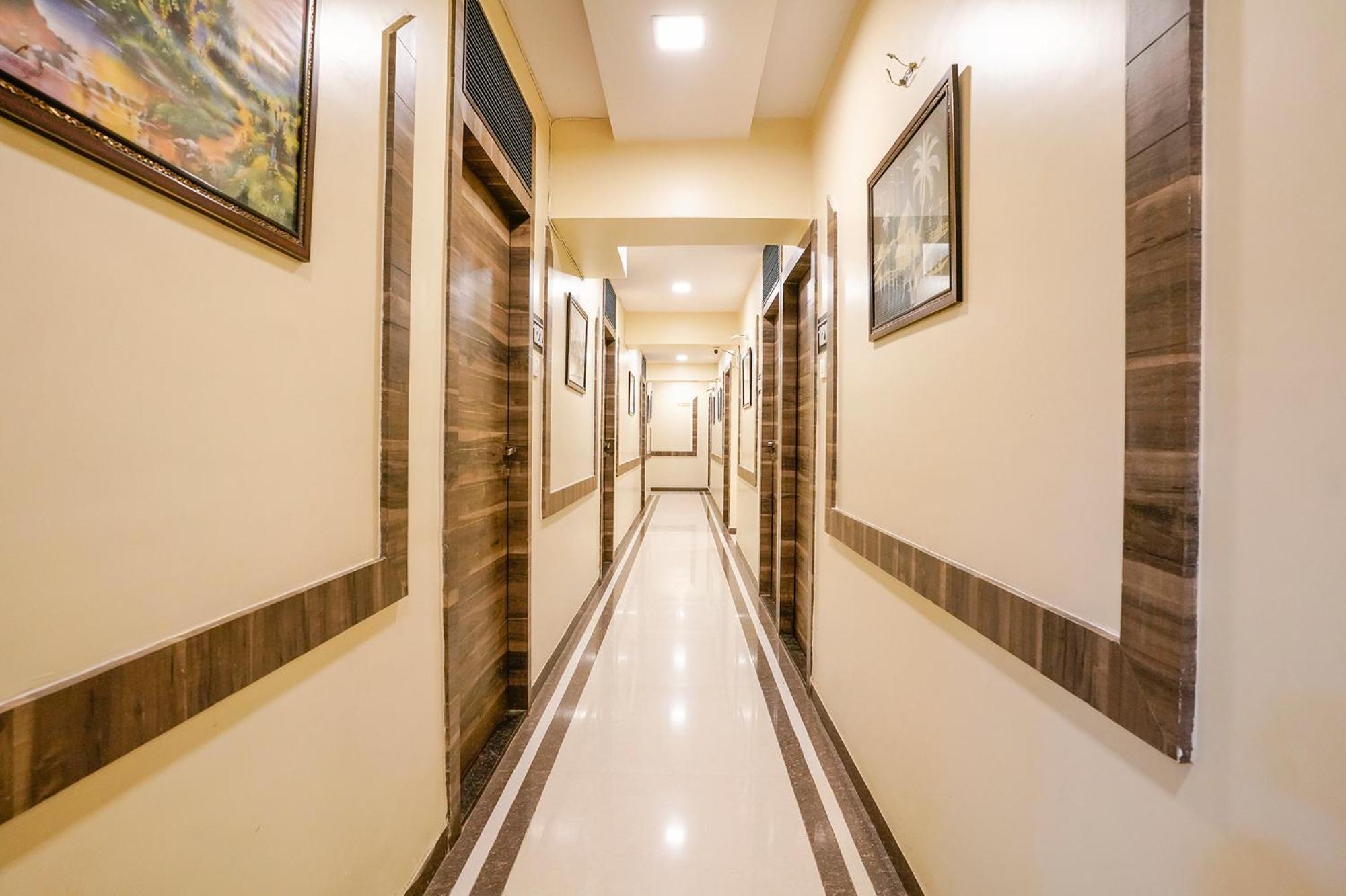 Fabexpress Sarah Gold - Nr Nesco Exhibition Center Hotel Mumbai Bagian luar foto