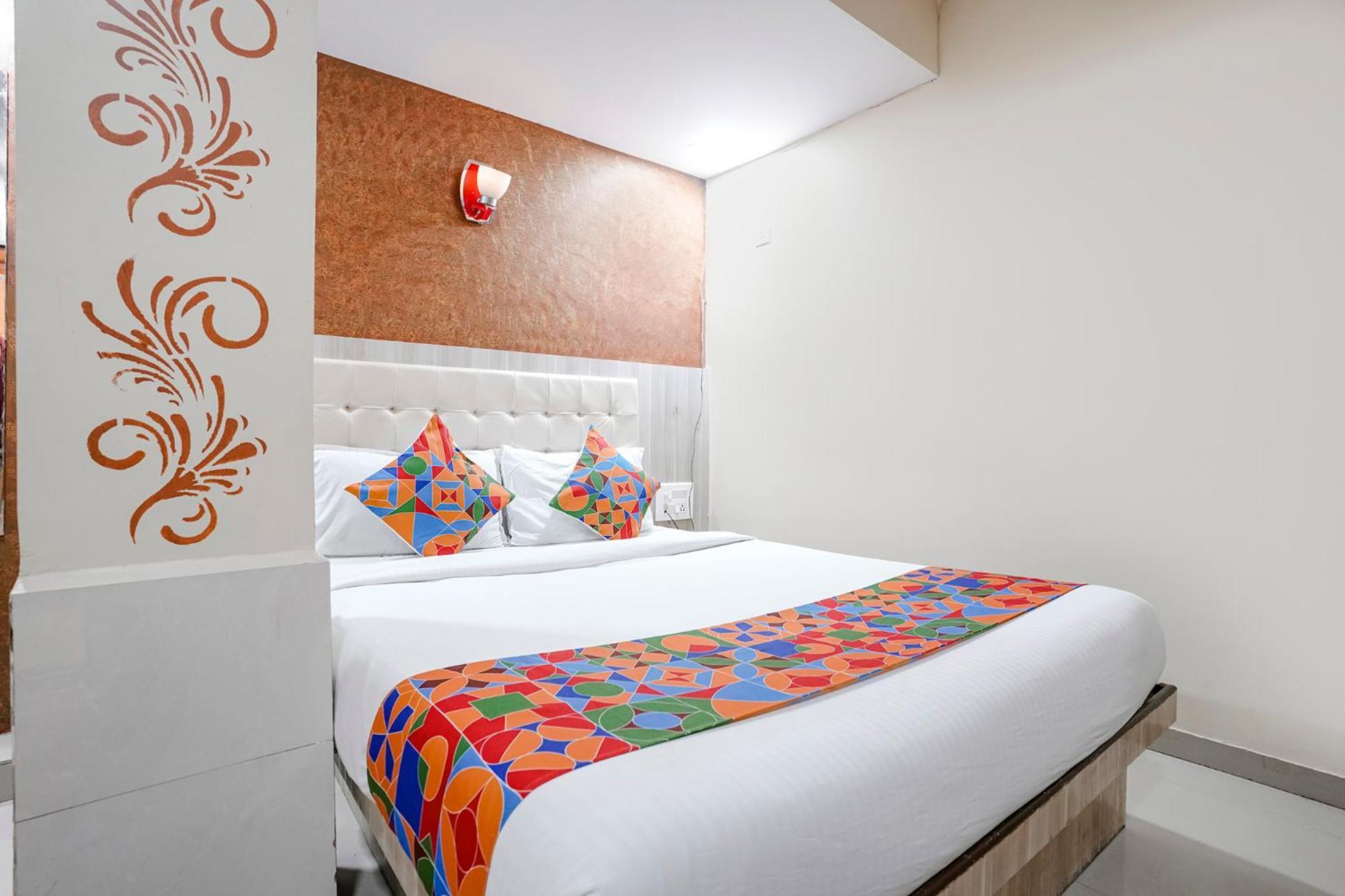 Fabexpress Sarah Gold - Nr Nesco Exhibition Center Hotel Mumbai Bagian luar foto